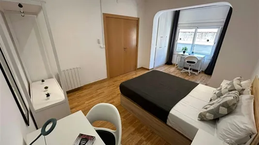Rooms in L'Hospitalet de Llobregat - photo 2