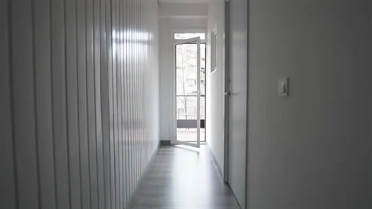 Rooms in Barcelona Eixample - photo 8
