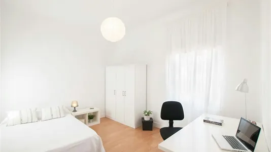 Rooms in Madrid Centro - photo 4