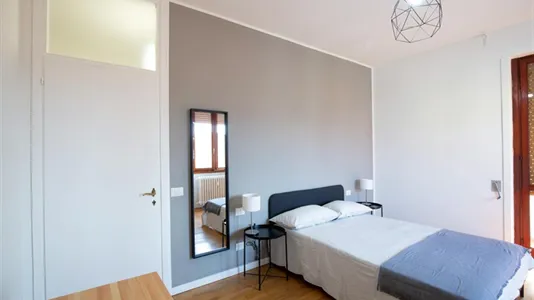 Rooms in Milano Zona 2 - Stazione Centrale, Gorla, Turro, Greco, Crescenzago - photo 2