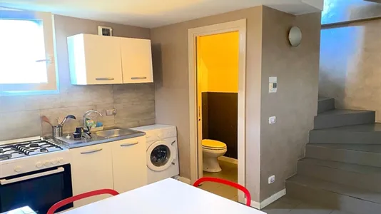 Rooms in Roma Municipio VI – Roma Delle Torri - photo 9