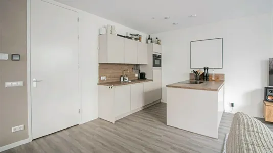 Apartments in Amsterdam Centrum - photo 4