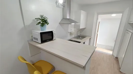 Rooms in Granada - photo 10