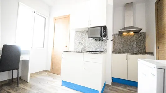 Rooms in Valencia Algirós - photo 9