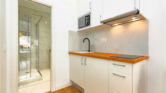 Rooms in Barcelona Eixample - photo 7