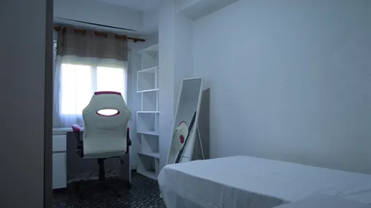 Rooms in Valencia Algirós - photo 9