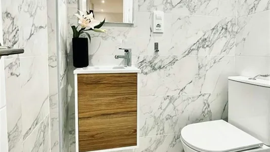 Rooms in Madrid Salamanca - photo 10