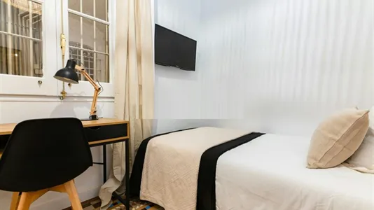 Rooms in Barcelona Eixample - photo 4
