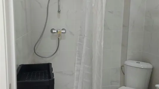 Rooms in Charleroi - photo 6