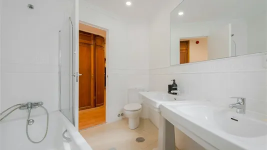 Rooms in Madrid Chamberí - photo 10