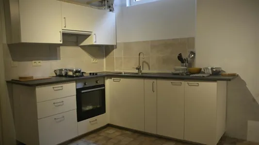 Rooms in Brussels Sint-Joost-ten-Node - photo 4