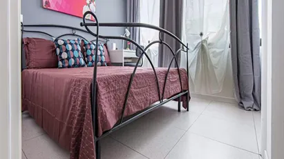 Room for rent in Milano Zona 9 - Porta Garibaldi, Niguarda, Milan