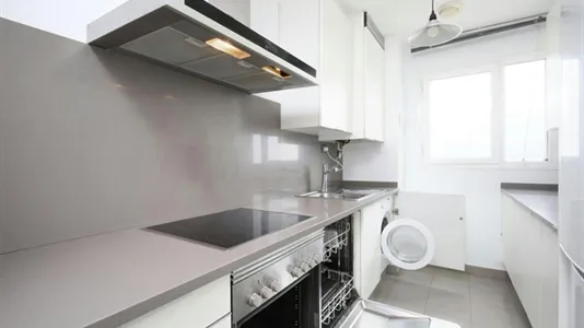 Apartments in El Encinar de los Reyes - photo 7