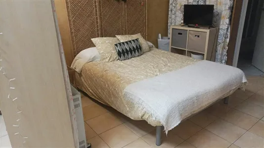 Apartments in Barcelona Ciutat Vella - photo 4