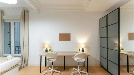 Rooms in Madrid Chamberí - photo 3