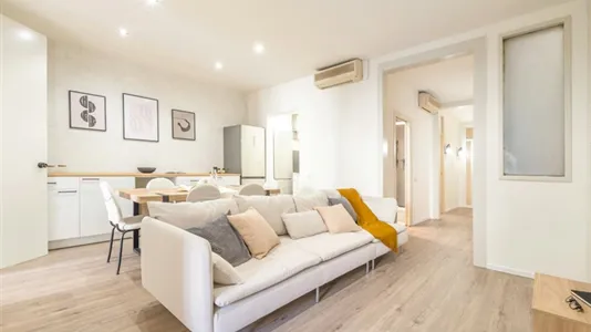 Rooms in Barcelona Eixample - photo 9