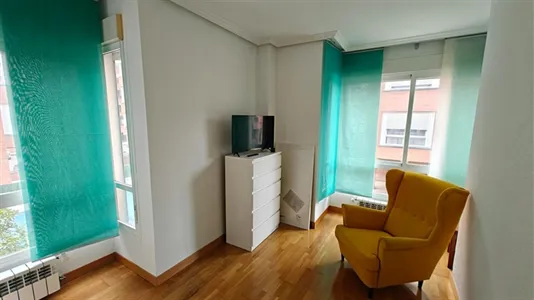 Rooms in Madrid Ciudad Lineal - photo 8