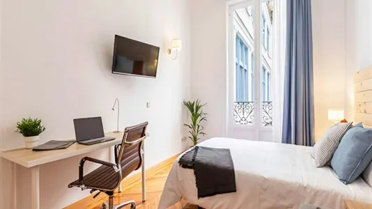 Rooms in Madrid Centro - photo 7