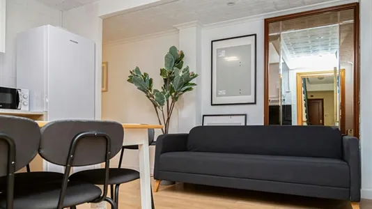 Rooms in Zaragoza - photo 10