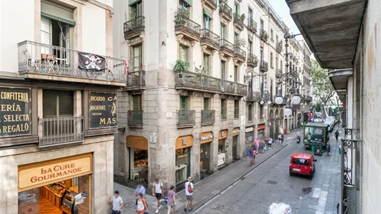 Apartments in Barcelona Ciutat Vella - photo 7