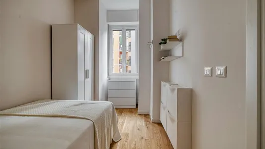 Apartments in Milano Zona 6 - Barona, Lorenteggio - photo 2