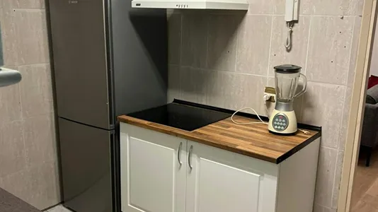 Rooms in Málaga - photo 5