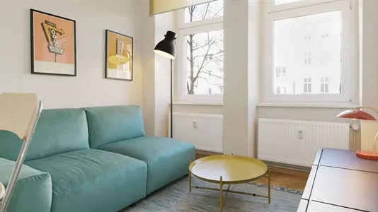 Apartments in Berlin Mitte - photo 2