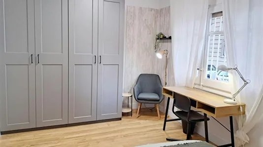 Rooms in Zaragoza - photo 4