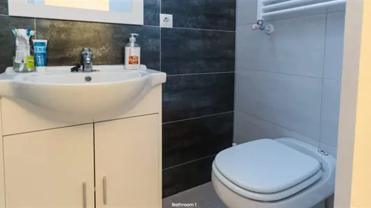 Rooms in Madrid Centro - photo 7