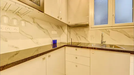 Apartments in Paris 16éme arrondissement (North) - photo 7