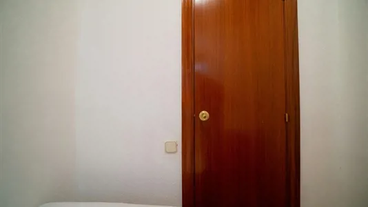 Rooms in Barcelona Les Corts - photo 2