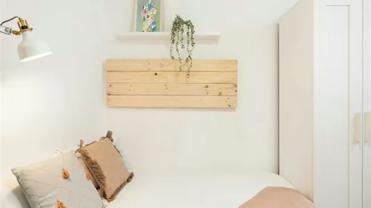 Rooms in Madrid Centro - photo 1