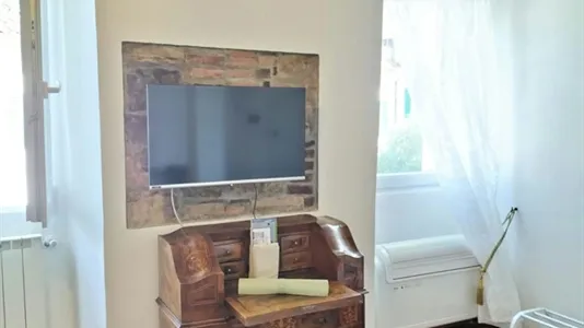 Apartments in Florence - photo 4