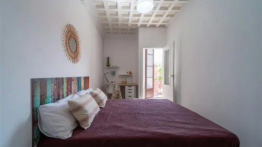 Rooms in Barcelona Ciutat Vella - photo 4