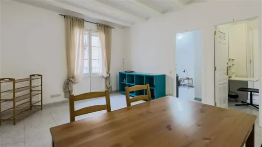 Rooms in Barcelona Ciutat Vella - photo 4