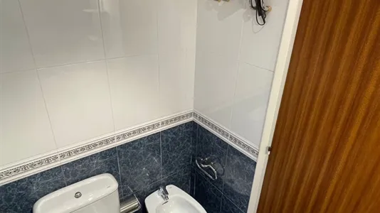 Rooms in Barcelona Eixample - photo 9