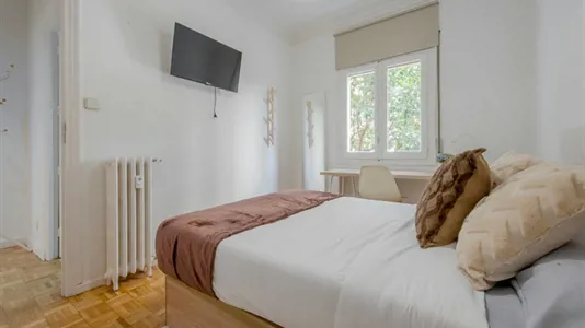 Rooms in Madrid Salamanca - photo 2