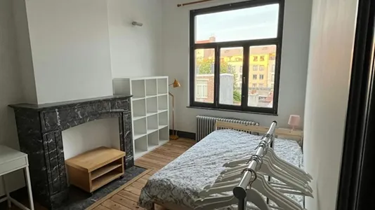 Rooms in Brussels Anderlecht - photo 2