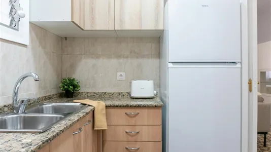 Rooms in Barcelona Eixample - photo 6