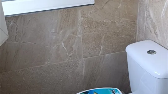 Rooms in Madrid Ciudad Lineal - photo 8