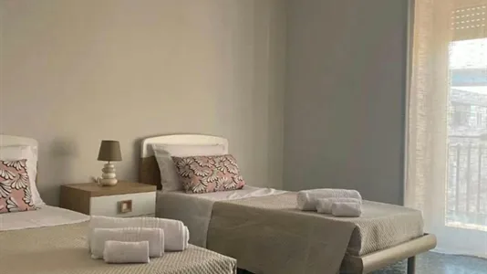 Rooms in Napoli Municipalità 3 - photo 10