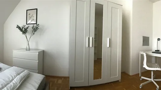 Rooms in Wien Mariahilf - photo 2