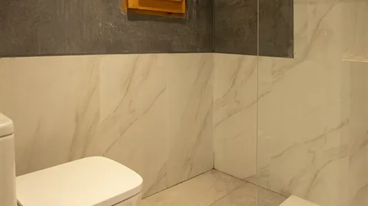 Apartments in Barcelona Ciutat Vella - photo 7