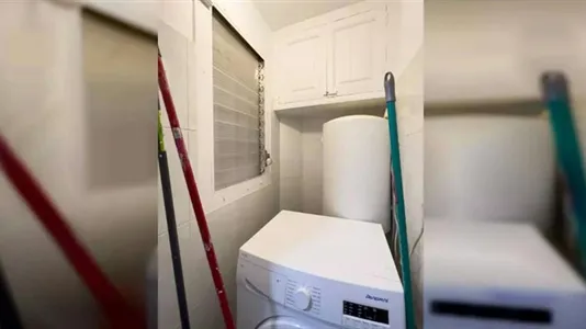 Rooms in Barcelona Ciutat Vella - photo 10