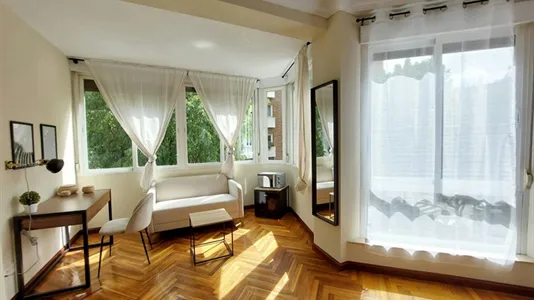 Rooms in Madrid Chamartín - photo 4
