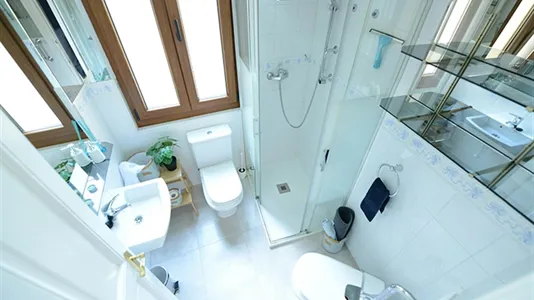 Rooms in Bilbao - photo 10