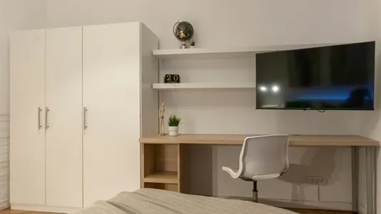 Rooms in Madrid Hortaleza - photo 4