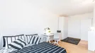 Room for rent, Padua, Veneto, &lt;span class=&quot;blurred street&quot; onclick=&quot;ProcessAdRequest(7733113)&quot;&gt;&lt;span class=&quot;hint&quot;&gt;See streetname&lt;/span&gt;[xxxxxxxxxxxxx]&lt;/span&gt;