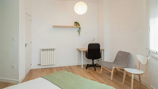 Rooms in Zaragoza - photo 4