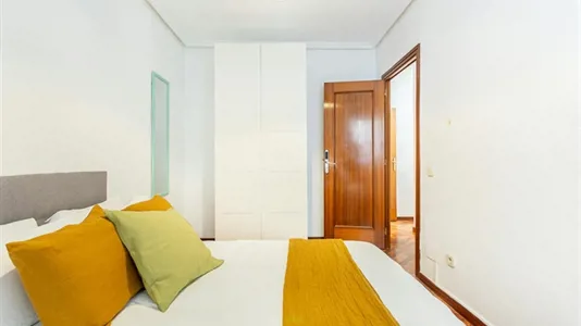 Rooms in Madrid Chamartín - photo 2